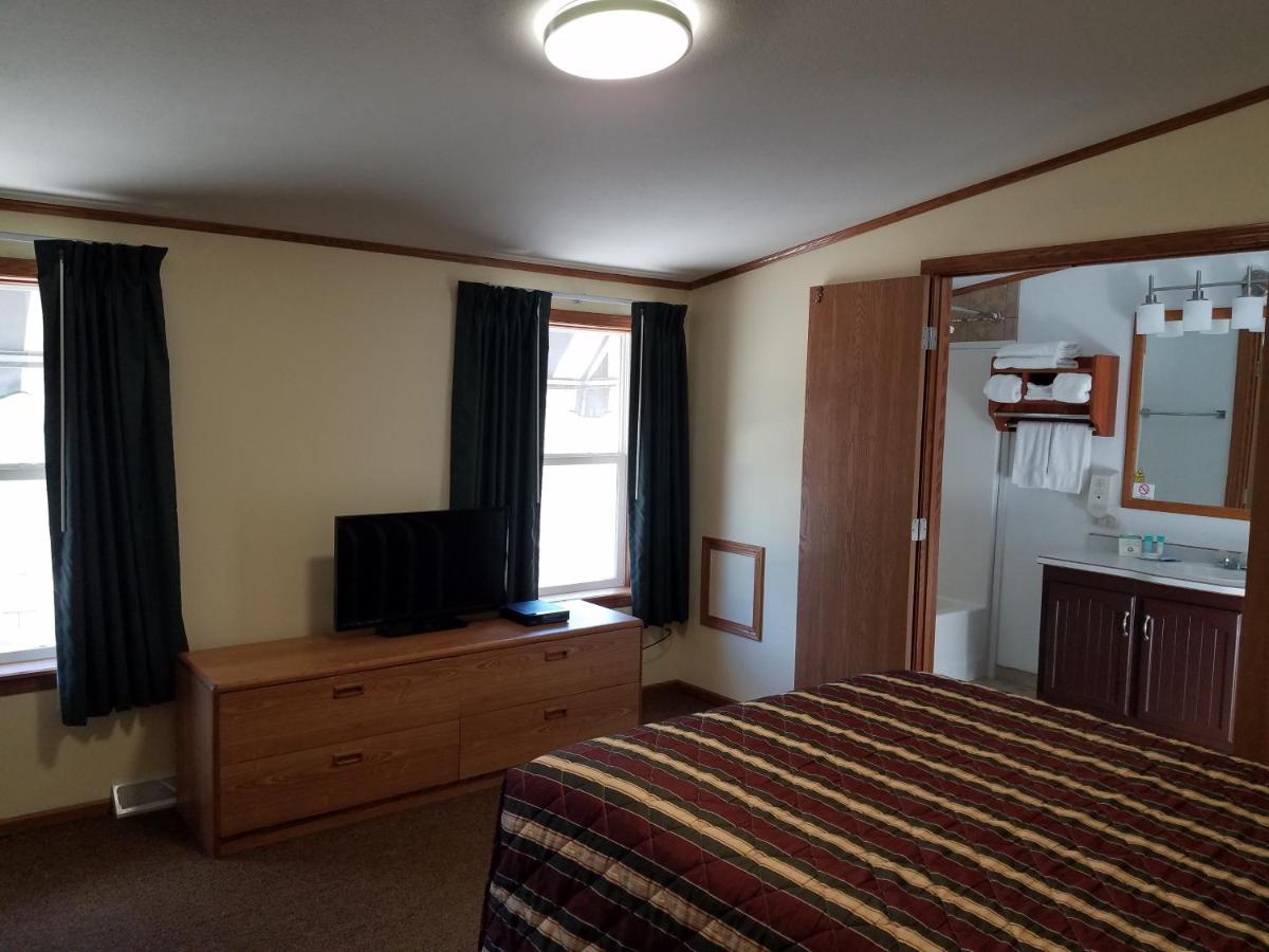 Black Hawk Motel & Suites Wisconsin Dells Εξωτερικό φωτογραφία