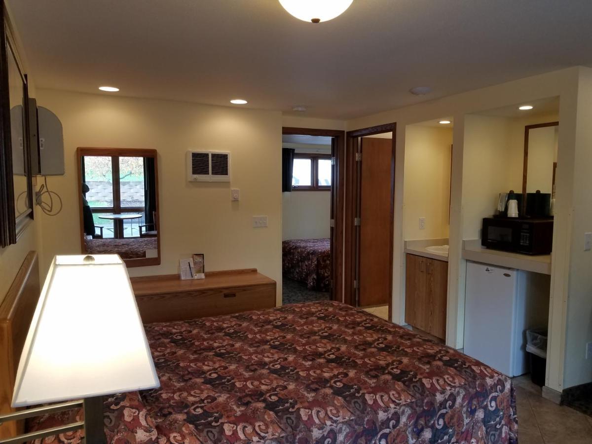 Black Hawk Motel & Suites Wisconsin Dells Εξωτερικό φωτογραφία