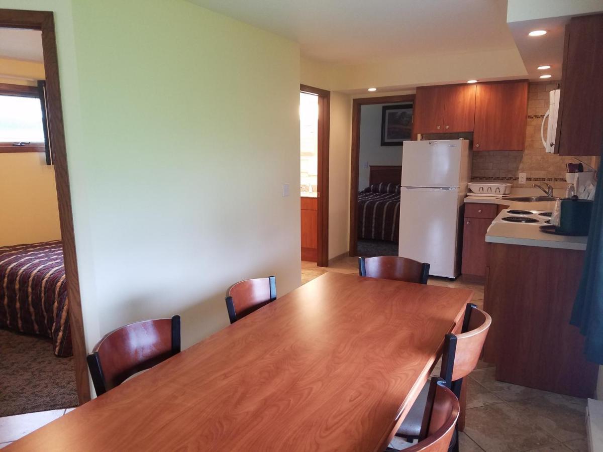 Black Hawk Motel & Suites Wisconsin Dells Εξωτερικό φωτογραφία