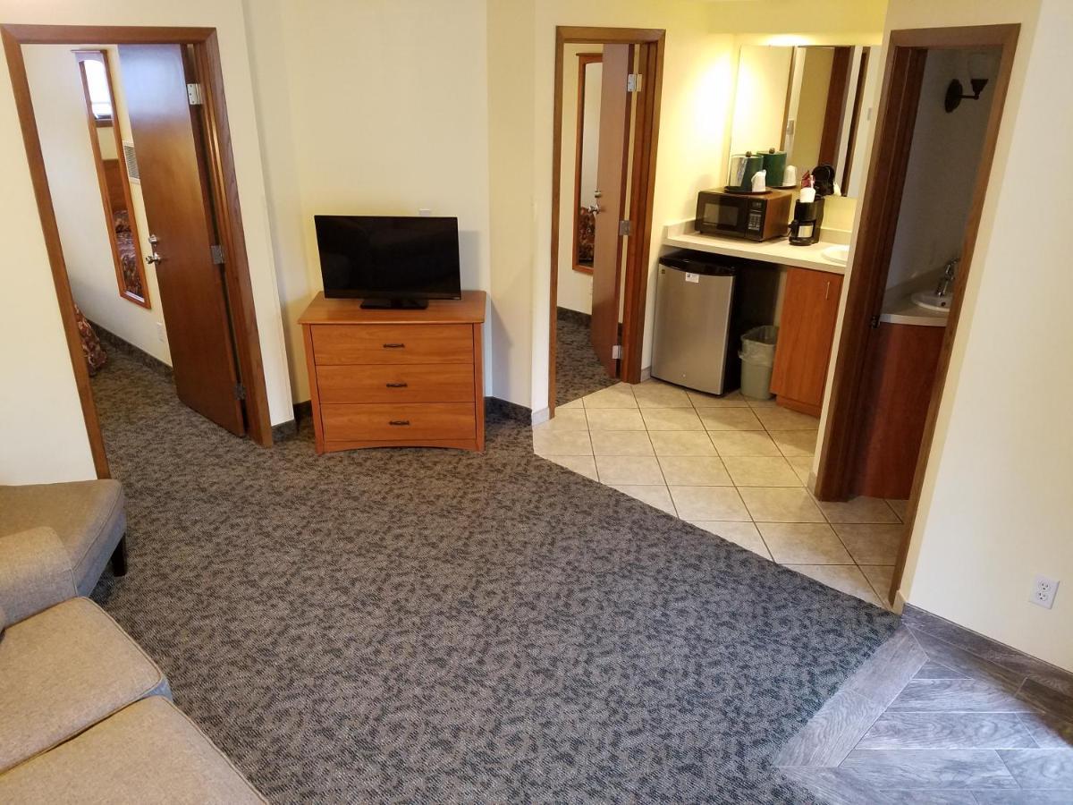 Black Hawk Motel & Suites Wisconsin Dells Εξωτερικό φωτογραφία