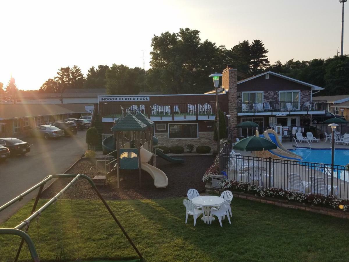 Black Hawk Motel & Suites Wisconsin Dells Εξωτερικό φωτογραφία